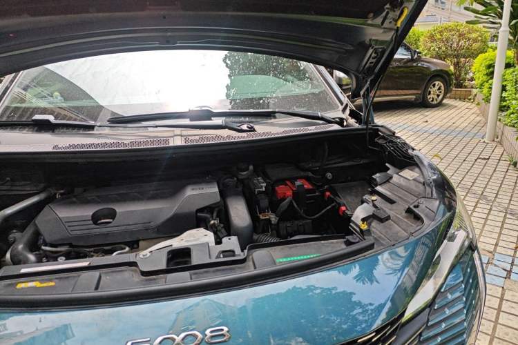 Used Peugeot 5008 2021 400THP 7-Seater Flagship GT Edition Engine Bay Left