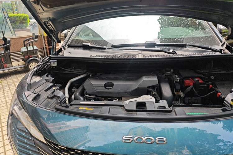 Used Peugeot 5008 2021 400THP 7-Seater Flagship GT Edition Engine Bay Right