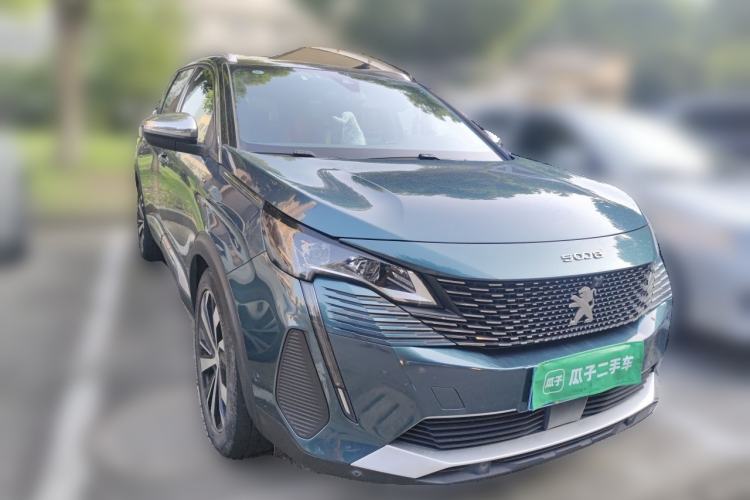 Used Peugeot 5008 2021 400THP 7-Seater Flagship GT Edition Front Right 45 Deg