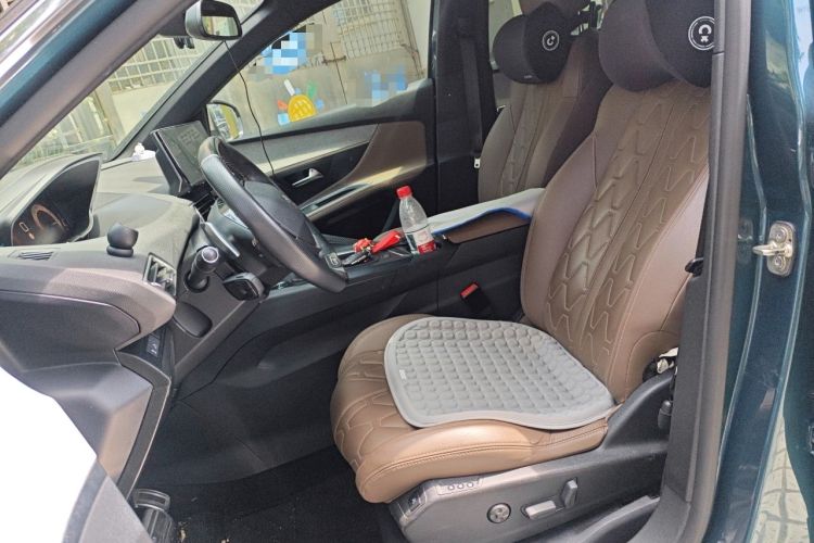 Used Peugeot 5008 2021 400THP 7-Seater Flagship GT Edition Left Front Seat