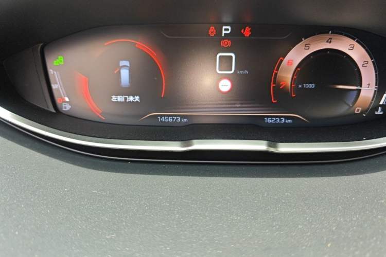 Used Peugeot 5008 2021 400THP 7-Seater Flagship GT Edition Odometer Close Up