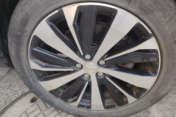 Used Peugeot 5008 2021 400THP 7-Seater Flagship GT Edition Right Front Wheel Hub