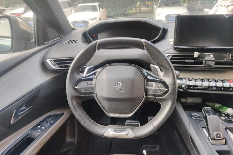 Used Peugeot 5008 2021 400THP 7-Seater Flagship GT Edition Steering Wheel
