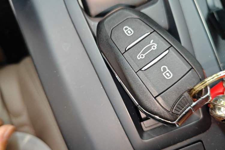 Used Peugeot 5008 2021 400THP 7-Seater Flagship GT Edition Vehicle Key