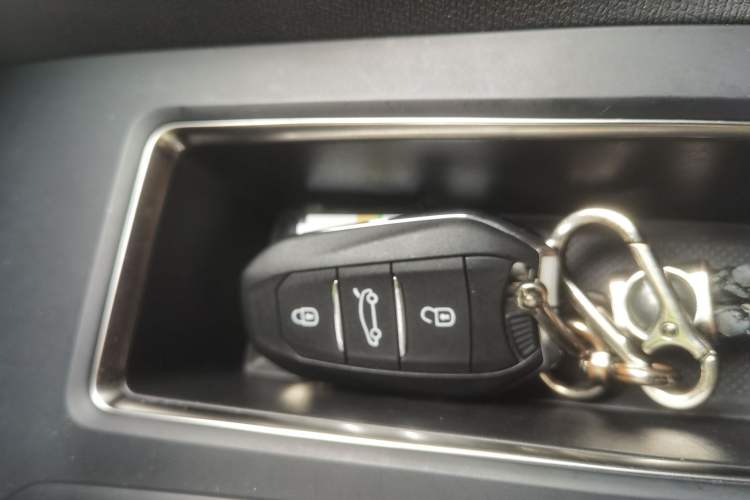 Used Peugeot 5008 2021 400THP 7-Seater Powerful Edition Vehicle Key