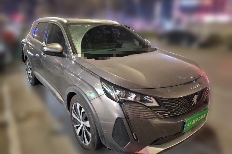 Used Peugeot 5008 2021 400THP 7-Seater Flagship GT Edition Front Right 45 Deg