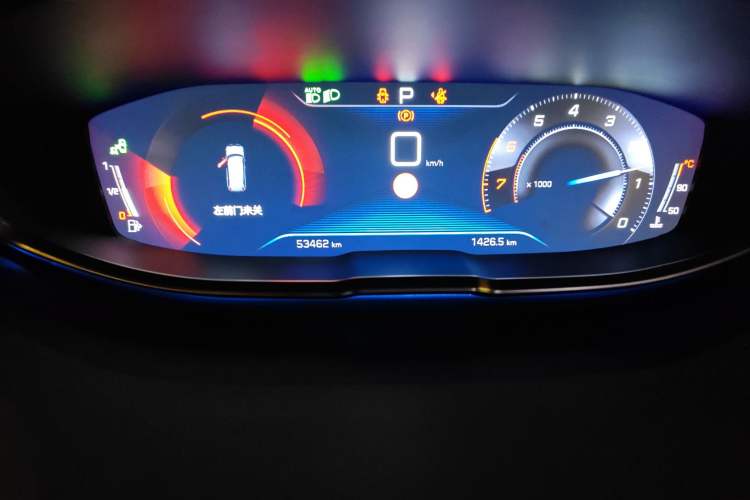 Used Peugeot 5008 2021 400THP 7-Seater Flagship GT Edition Odometer Close Up