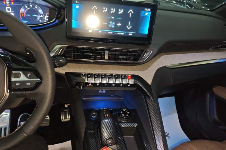 Used Peugeot 5008 2021 400THP 7-Seater Flagship GT Edition Audio And AC Panel