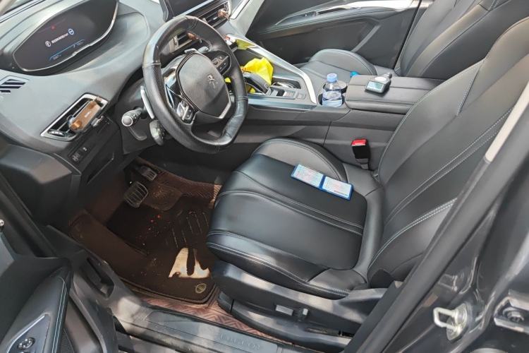 Used Peugeot 5008 2021 400THP 7-Seater Powerful Edition Driver Seat