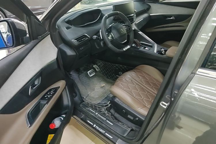 Used Peugeot 5008 2021 400THP 7-Seater Flagship GT Edition Driver Seat