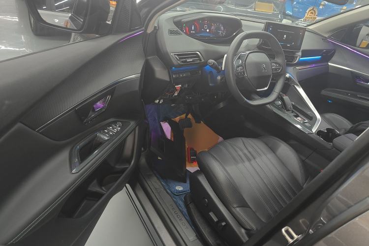 Used Peugeot 5008 2021 400THP 7-Seater Luxury Edition Interior 3