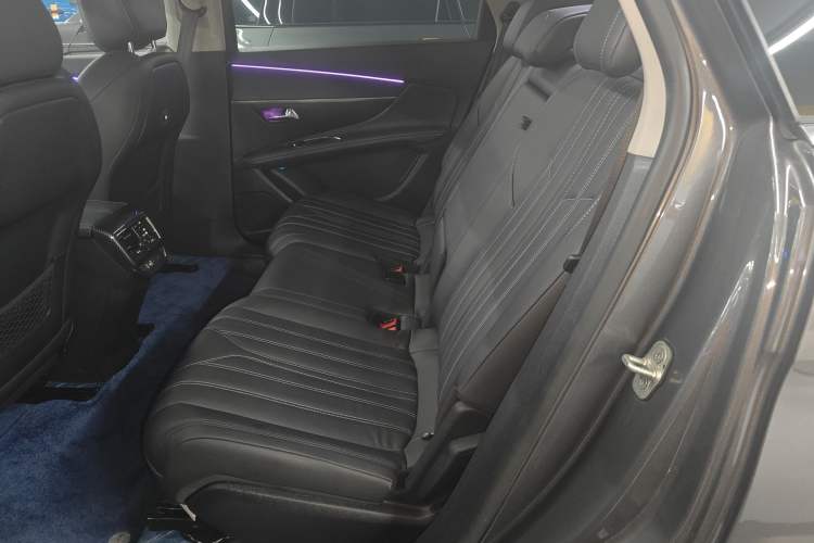 Used Peugeot 5008 2021 400THP 7-Seater Luxury Edition Interior 4