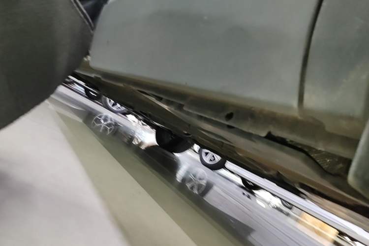 Used Peugeot 5008 2021 400THP 7-Seater Flagship GT Edition Left Side Sill