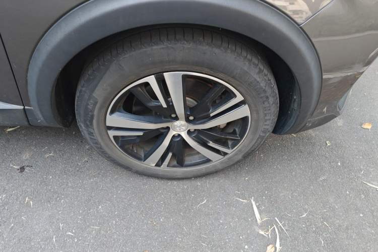 Used Peugeot 5008 2021 360THP 7-Seater Power Edition Right Front Wheel Hub