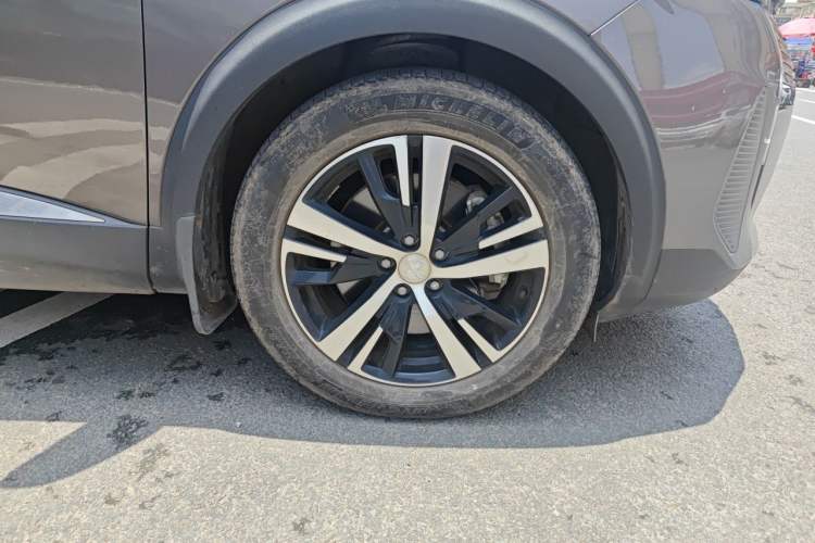 Used Peugeot 5008 2021 400THP 7-Seater Powerful Edition Right Front Wheel Hub