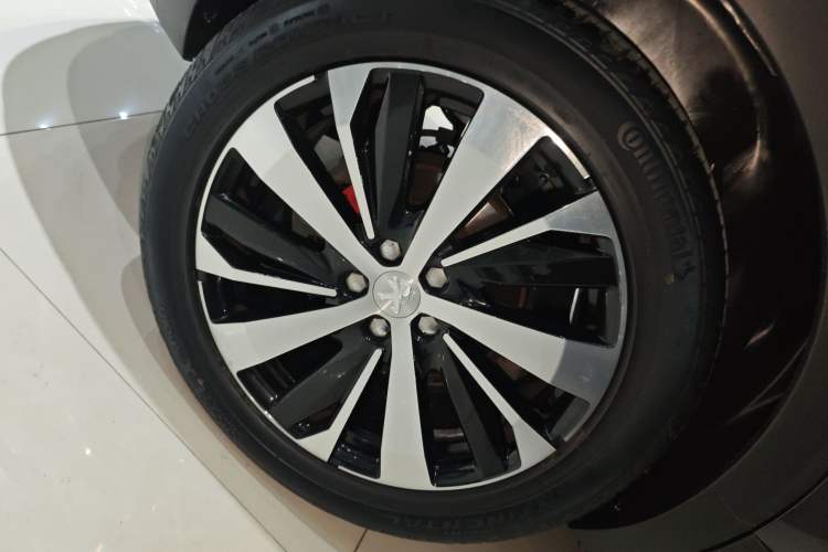 Used Peugeot 5008 2021 400THP 7-Seater Flagship GT Edition Right Rear Wheel Hub