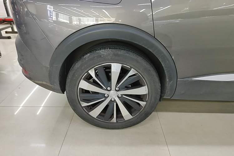 Used Peugeot 5008 2021 400THP 7-Seater Flagship GT Edition Right Rear Wheel Hub