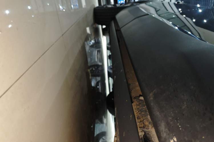 Used Peugeot 5008 2021 400THP 7-Seater Flagship GT Edition Right Side Sill