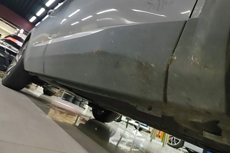 Used Peugeot 5008 2021 400THP 7-Seater Flagship GT Edition Right Side Sill