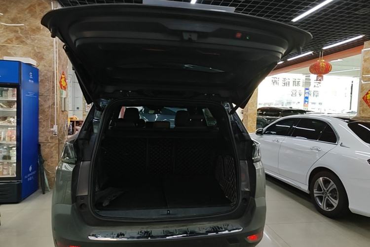 Used Peugeot 5008 2021 400THP 7-Seater Flagship GT Edition Trunk