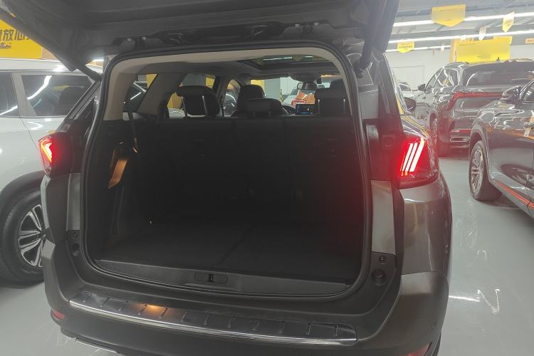 Used Peugeot 5008 2021 400THP 7-Seater Luxury Edition Trunk