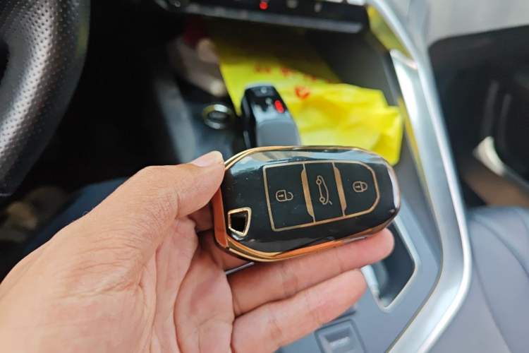 Used Peugeot 5008 2021 400THP 7-Seater Powerful Edition Vehicle Key