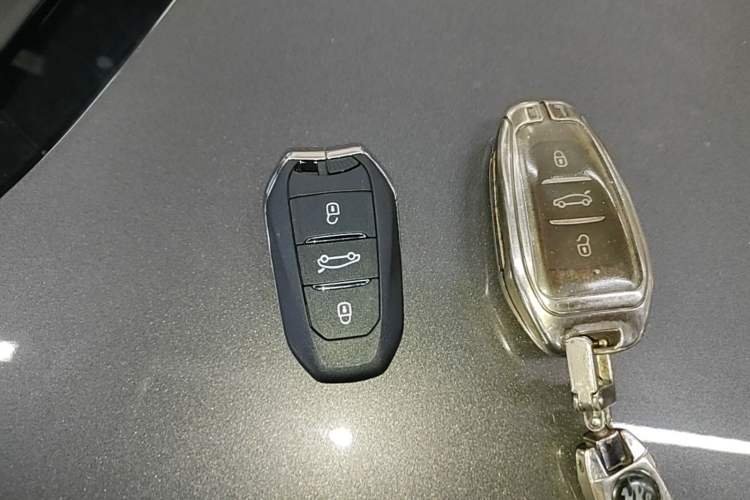 Used Peugeot 5008 2021 400THP 7-Seater Flagship GT Edition Vehicle Key