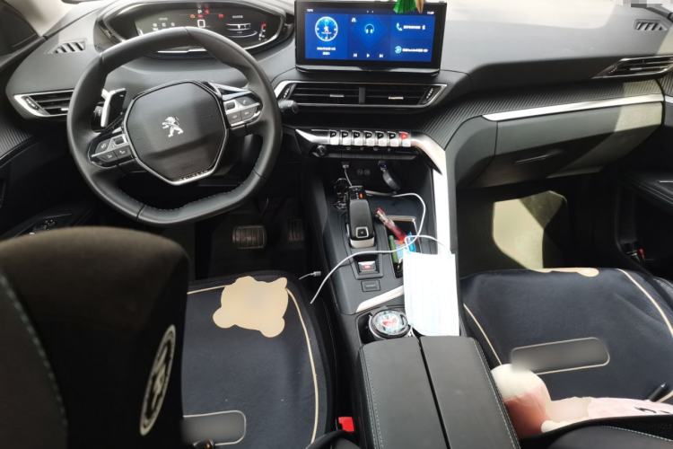 Used Peugeot 5008 2021 360THP 5-Seater Strength Edition Center Console