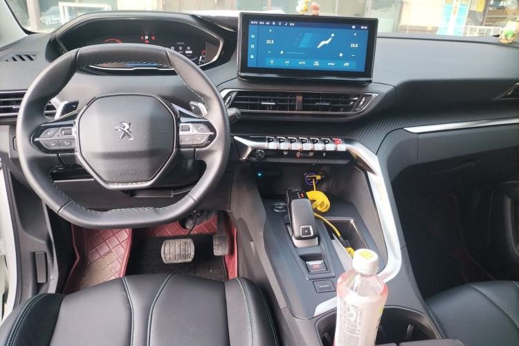 Used Peugeot 5008 2021 360THP 5-Seater Strength Edition Center Console