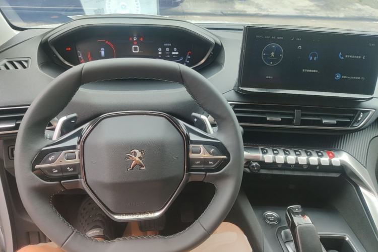 Used Peugeot 5008 2021 400THP 7-Seater Powerful Edition Center Console