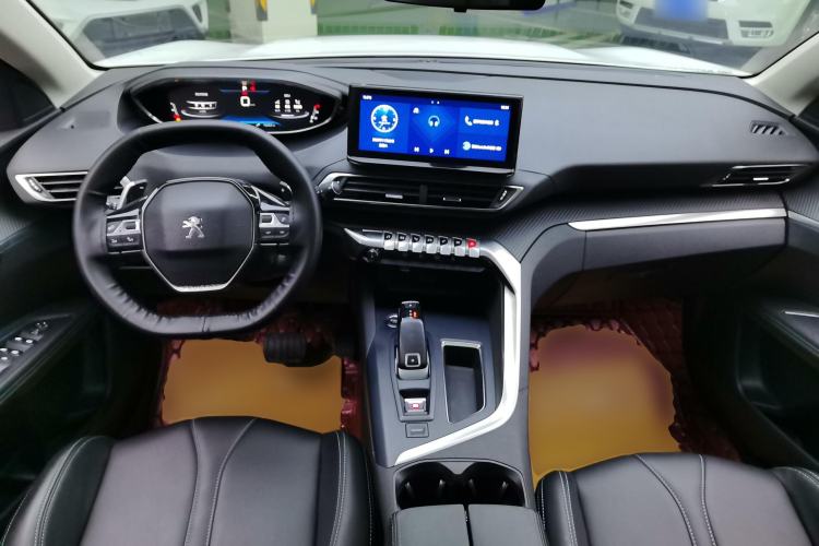 Used Peugeot 5008 2021 360THP 5-Seater Strength Edition Center Console