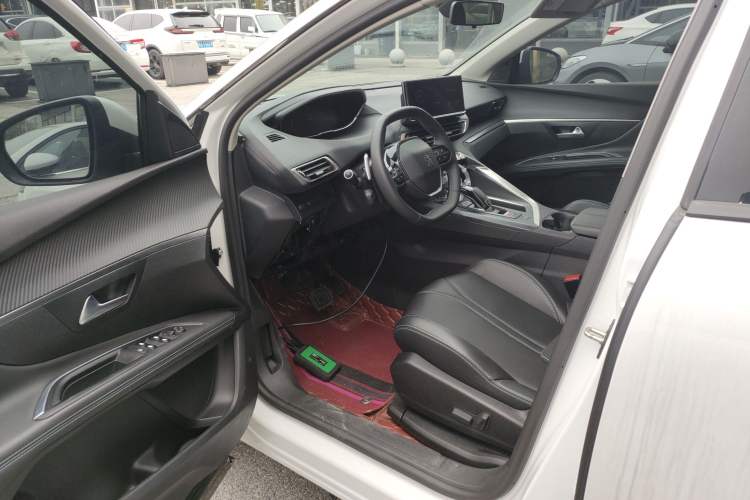 Used Peugeot 5008 2021 360THP 5-Seater Strength Edition Driver Seat