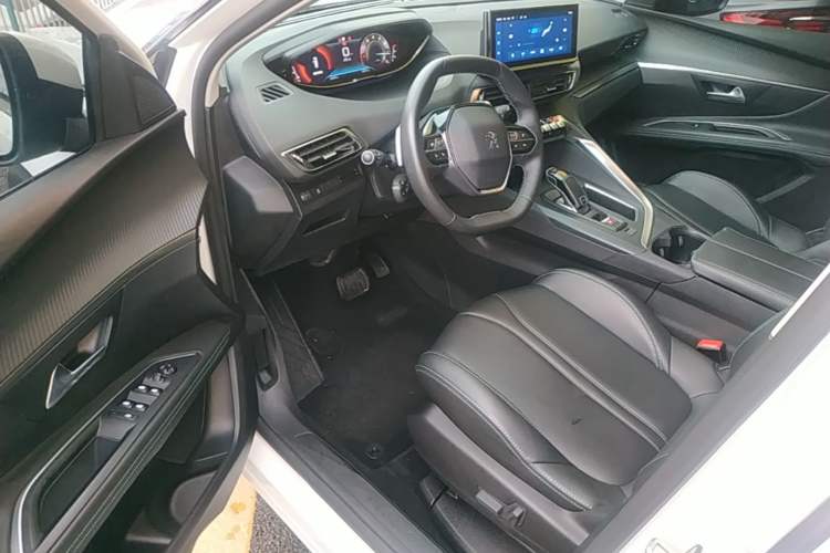 Used Peugeot 5008 2021 360THP 5-Seater Strength Edition Driver Seat