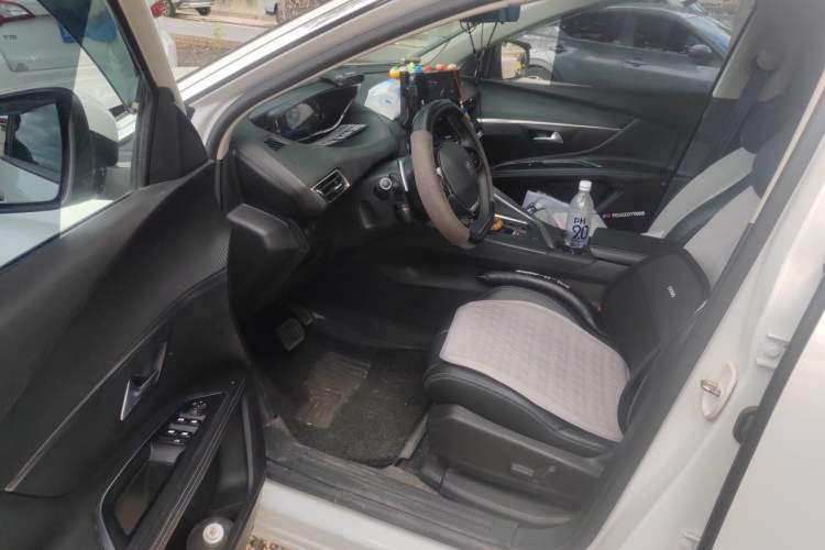 Used Peugeot 5008 2021 360THP 5-Seater Strength Edition Driver Seat