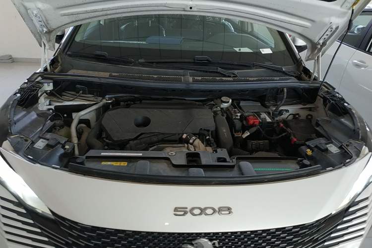 Used Peugeot 5008 2021 360THP 5-Seater Strength Edition Engine Bay