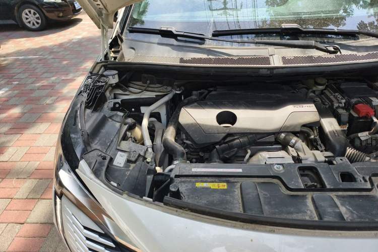 Used Peugeot 5008 2021 360THP 5-Seater Strength Edition Engine Bay Right