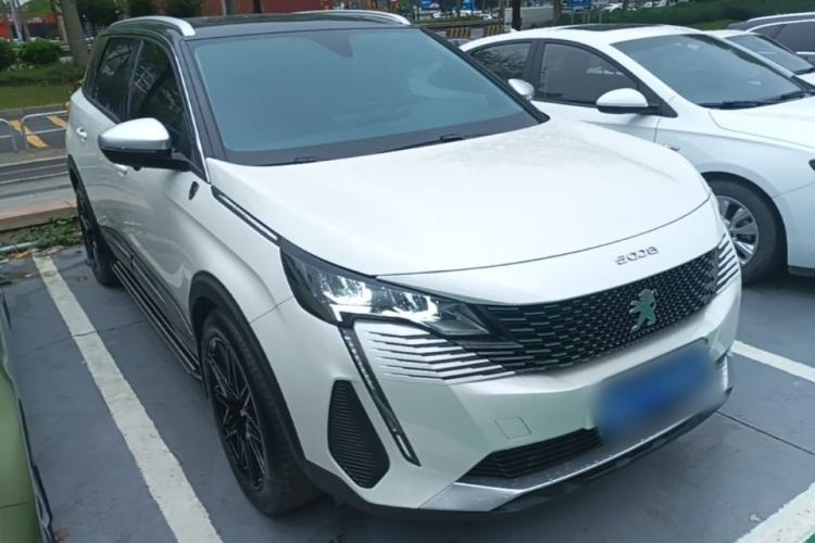Used Peugeot 5008 2021 360THP 5-Seater Strength Edition Front Right 45 Deg