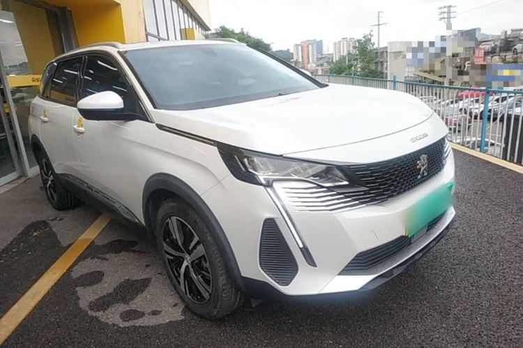 Used Peugeot 5008 2021 360THP 5-Seater Strength Edition Front Right 45 Deg