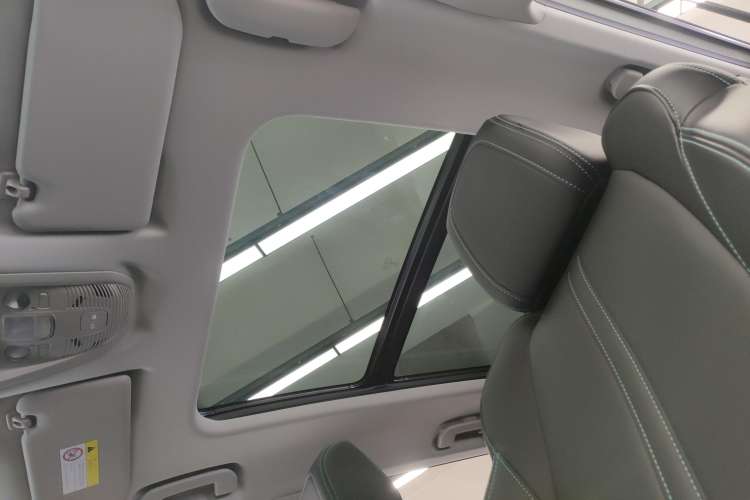 Used Peugeot 5008 2021 360THP 5-Seater Strength Edition Headliner