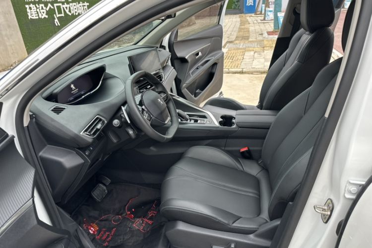 Used Peugeot 5008 2021 400THP 5-Seater Power Edition Interior 2