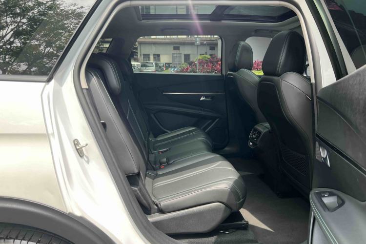 Used Peugeot 5008 2021 360THP 5-Seater Strength Edition Interior 2