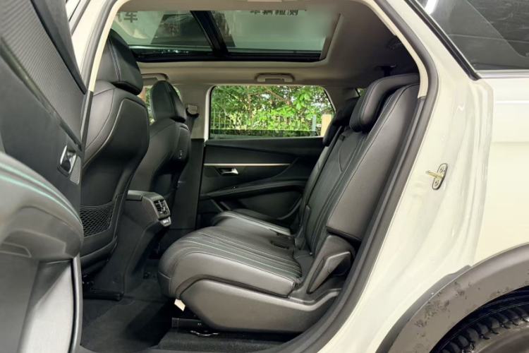 Used Peugeot 5008 2021 400THP 7-Seater Luxury Edition Interior 2