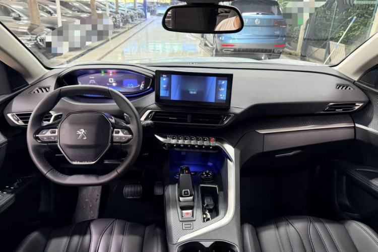Used Peugeot 5008 2021 400THP 7-Seater Luxury Edition Interior 3
