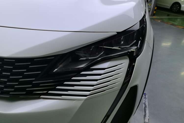Used Peugeot 5008 2021 360THP 5-Seater Strength Edition Left Front Headlight