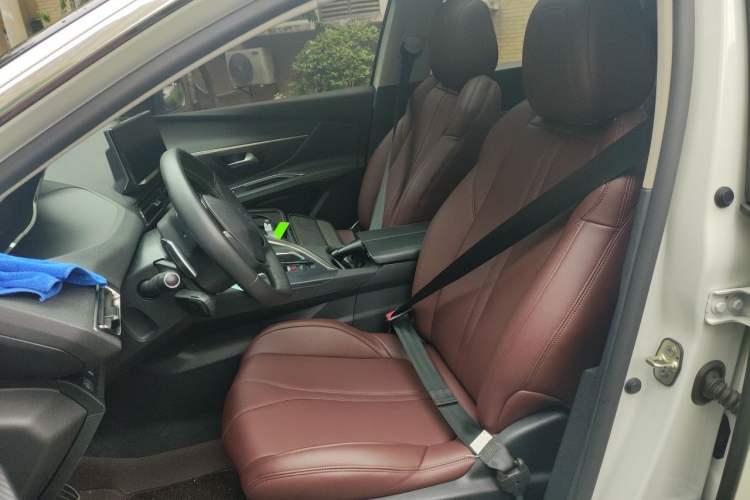 Used Peugeot 5008 2021 360THP 5-Seater Strength Edition Left Front Seat