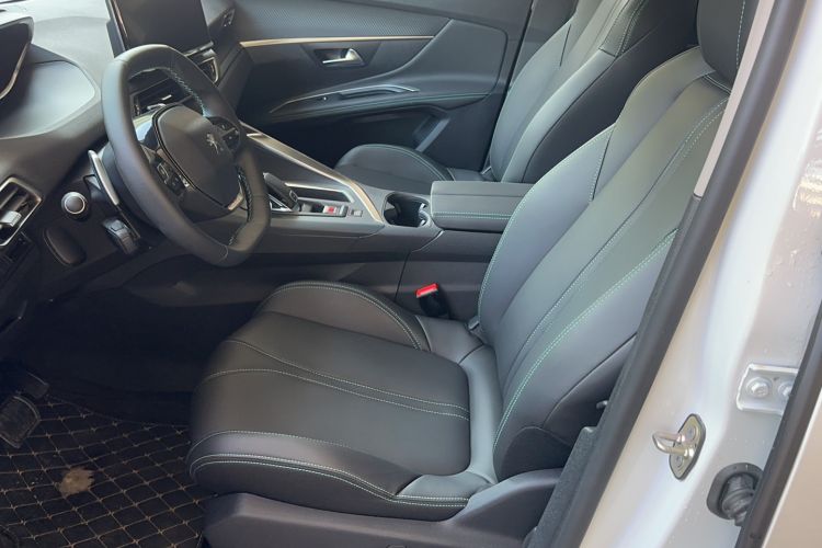 Used Peugeot 5008 2021 400THP 5-Seater Power Edition Left Front Seat