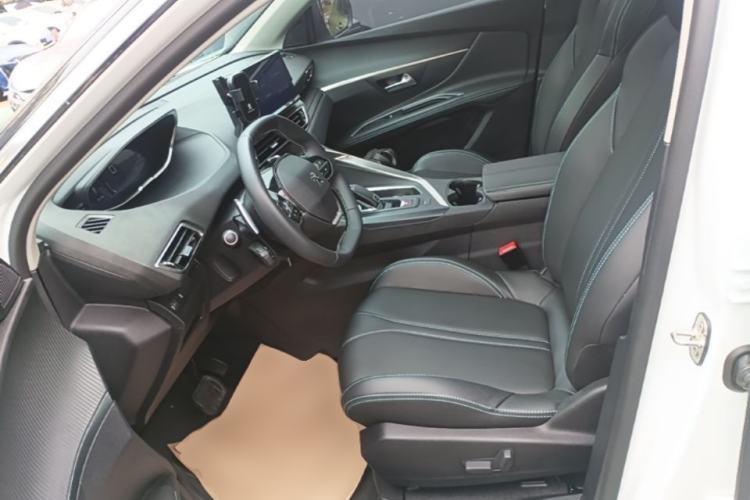 Used Peugeot 5008 2021 360THP 5-Seater Strength Edition Left Front Seat