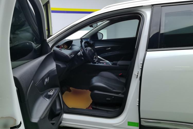 Used Peugeot 5008 2021 360THP 5-Seater Strength Edition Left Front Seat