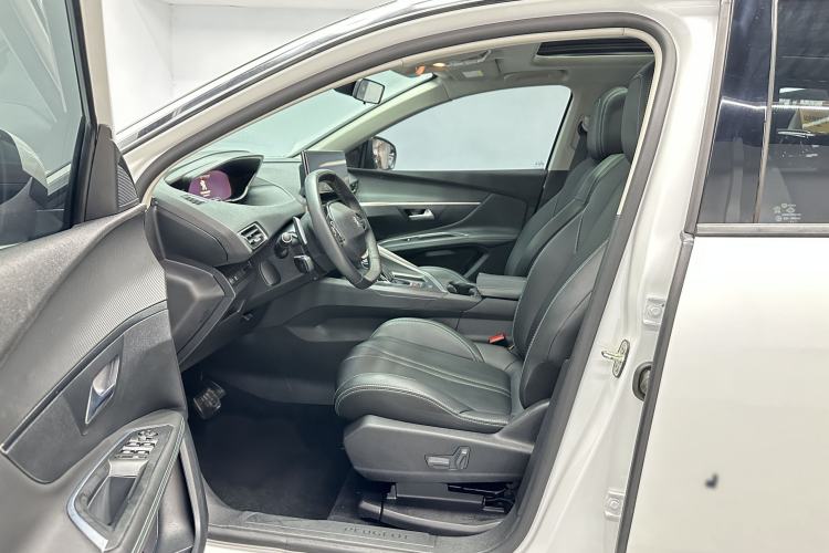 Used Peugeot 5008 2021 360THP 5-Seater Strength Edition Left Front Seat