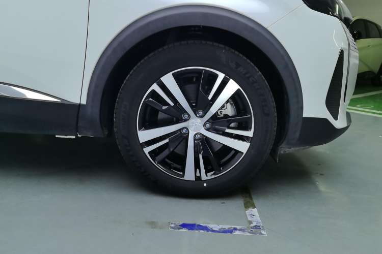 Used Peugeot 5008 2021 360THP 5-Seater Strength Edition Left Front Wheel Hub